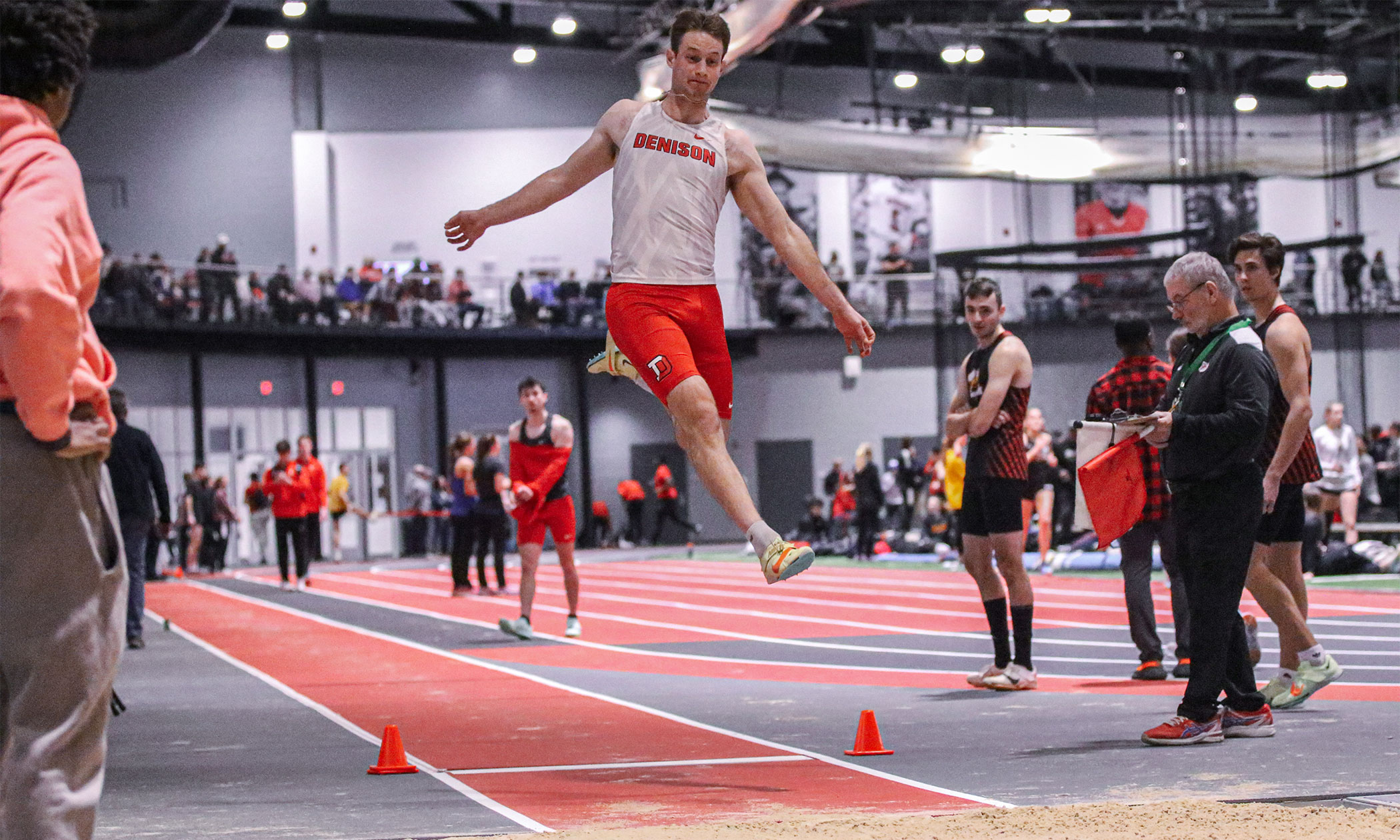 Mens indoor track