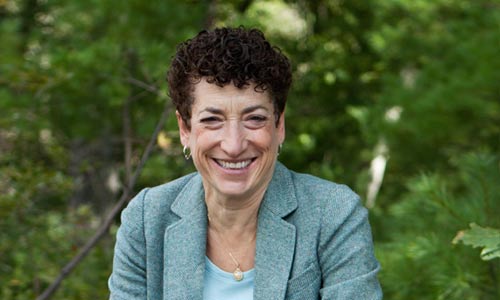 Naomi Oreskes poses outdoors