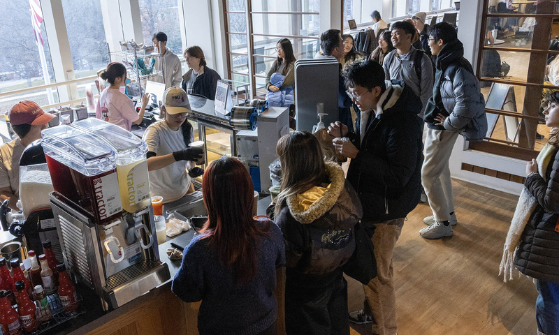 Denison students lined up for TruCha bubble tea.