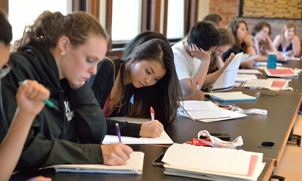 Students during an on-campus Reynold Writing Workshop