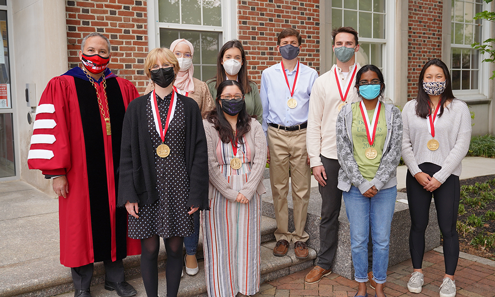 2021 President's Medalists with Denison President Adam Weinberg