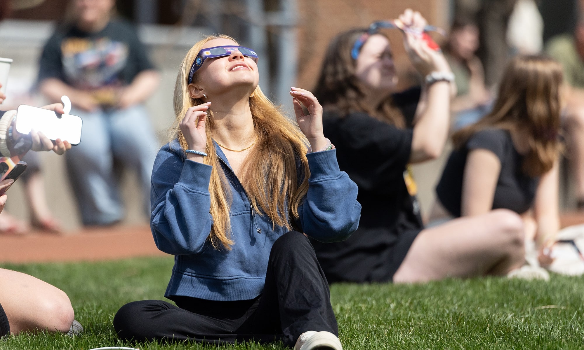 Students watching the solar eclipse