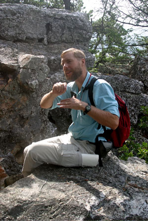 Prof. David Greene explaining the structure at Nelson Gap